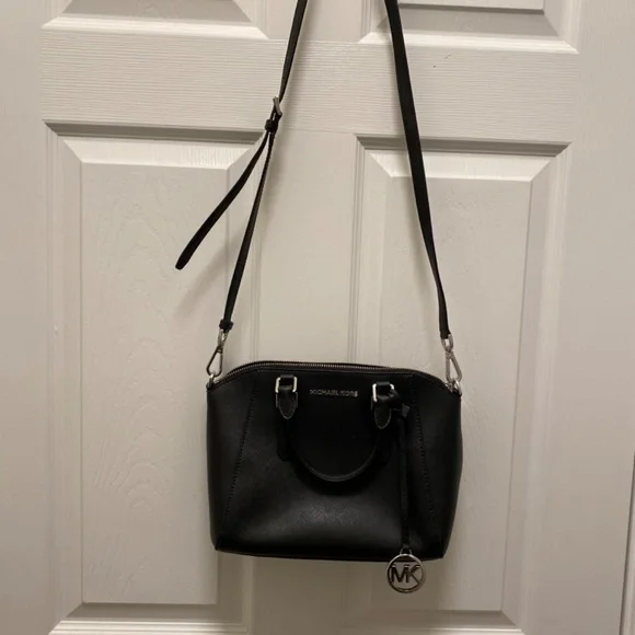 Michael Kors Purse - Picture 3 of 4